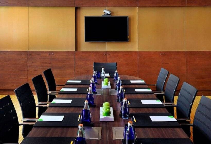 ホテル Courtyard By Marriott World Trade Center, Abu Dhabi