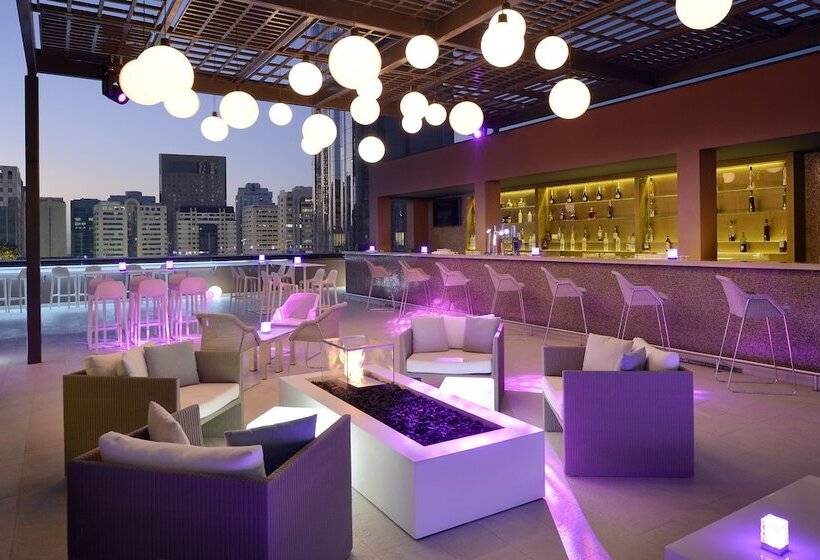 ホテル Courtyard By Marriott World Trade Center, Abu Dhabi