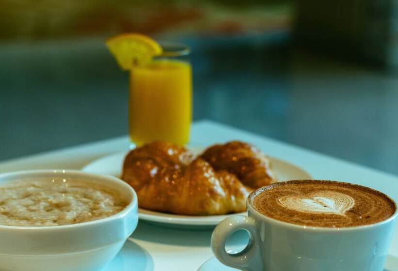 ホテル Courtyard By Marriott World Trade Center, Abu Dhabi