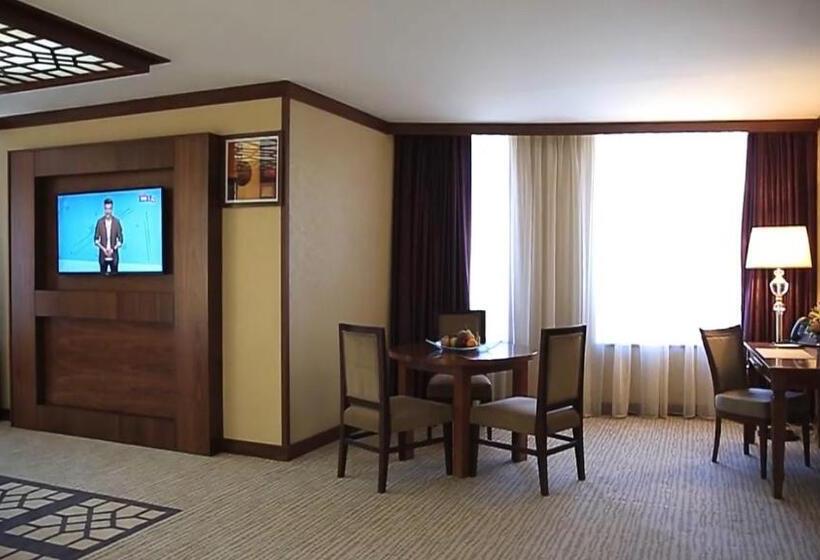 هتل Cristal Erbil