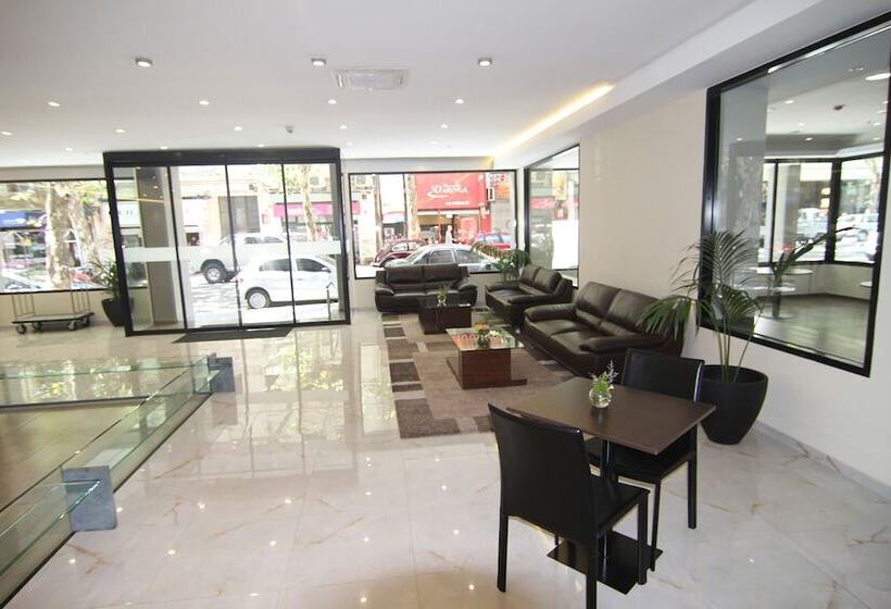 فندق Crystal Tower