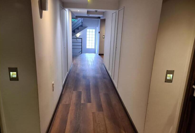 ホテル Crystal Tower