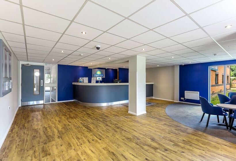 호텔 Days Inn Warwick Northbound M40