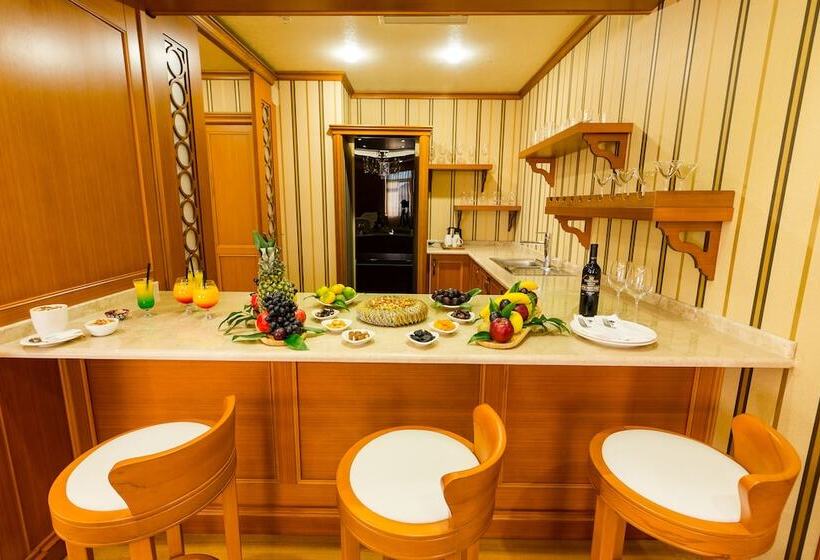 ホテル London 1889