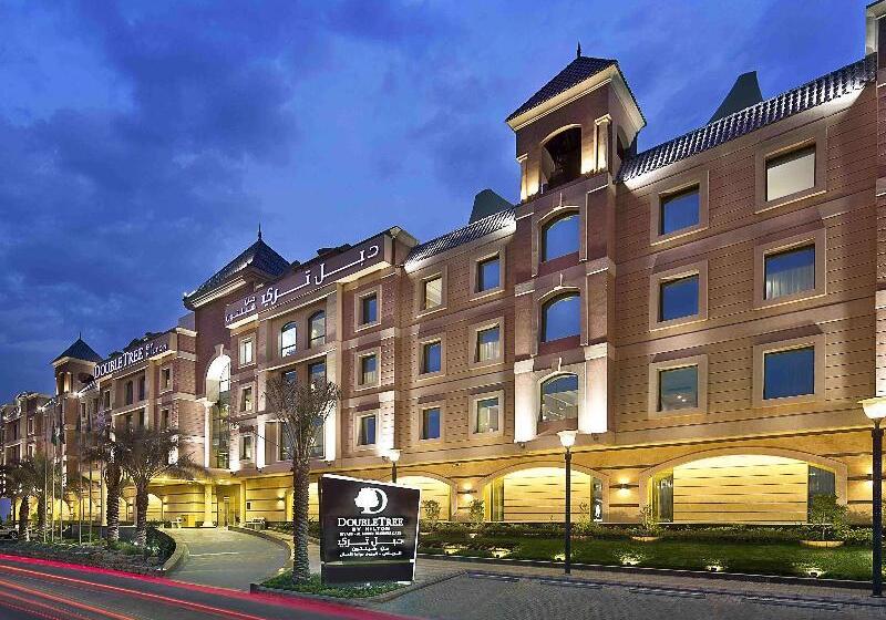 Отель Doubletree By Hilton Riyadh  Al Muroj Business Gate
