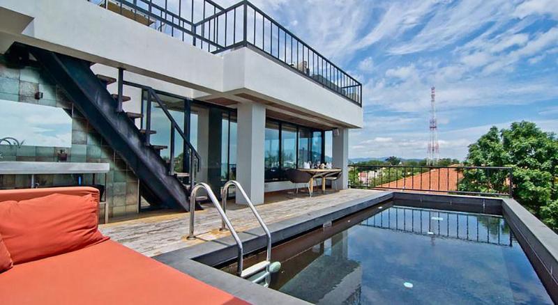 هتل Dune Hua Hin
