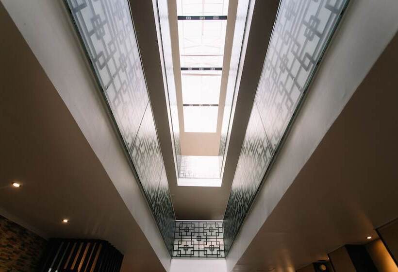 בית מלון כפרי Dynasty Tourist Inn