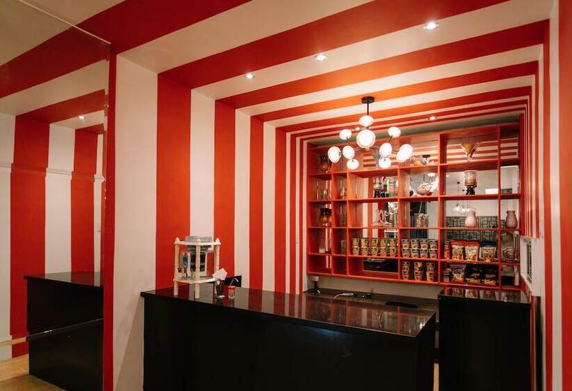 בית מלון כפרי Dynasty Tourist Inn