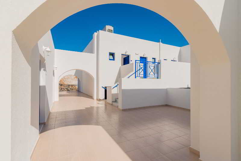 Отель Eagles Nest