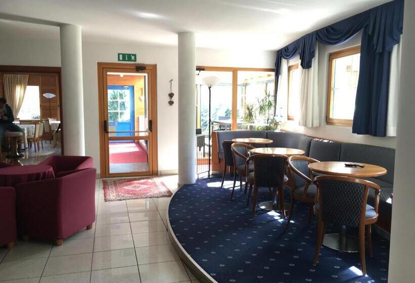 Отель Garni Enrosadira