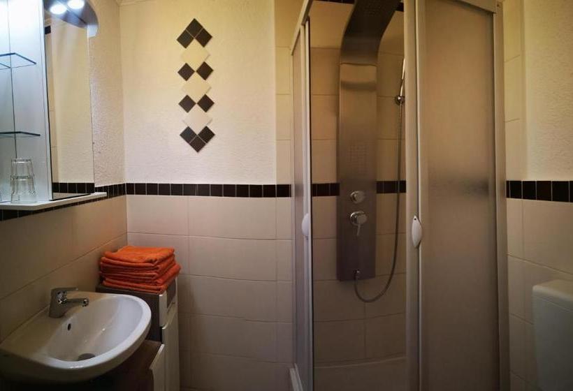 호텔 Pension Bergfried