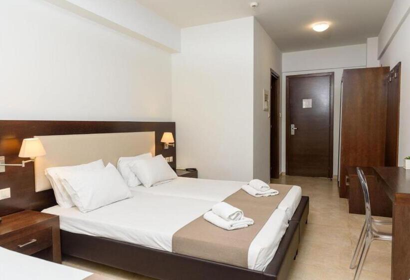 Отель Giannoulis