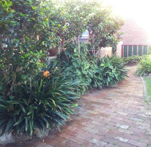 هتل Hamilton Heritage B & B