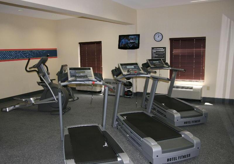 فندق Hampton Inn & Suites West Point