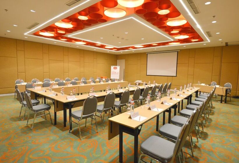 Harris Hotel And Conventions Denpasar Bali