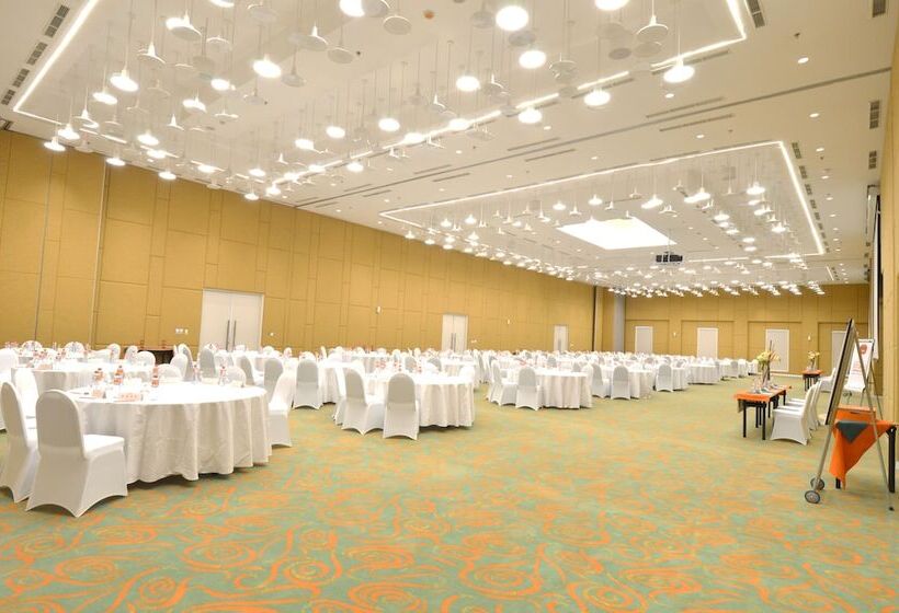 Harris Hotel And Conventions Denpasar Bali