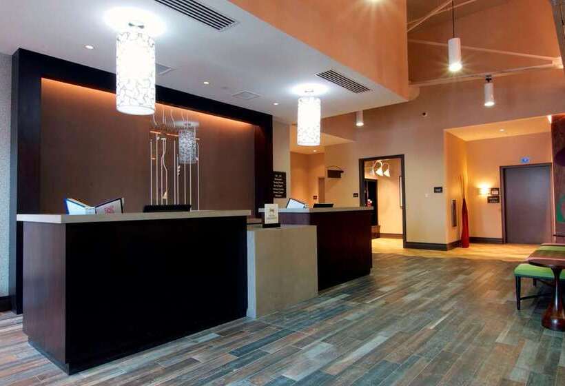 فندق Hilton Garden Inn Burlingtondowntown