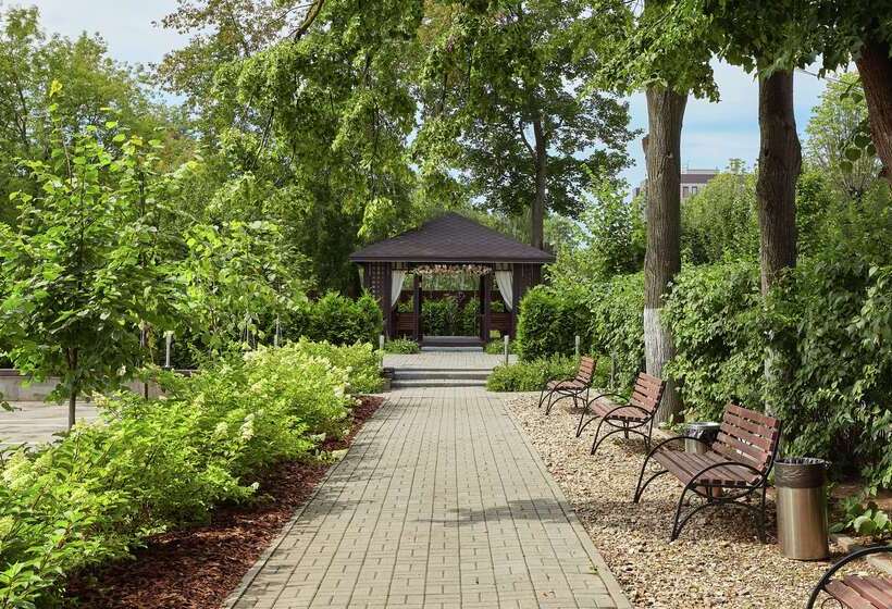 Отель Hilton Garden Inn Kaluga