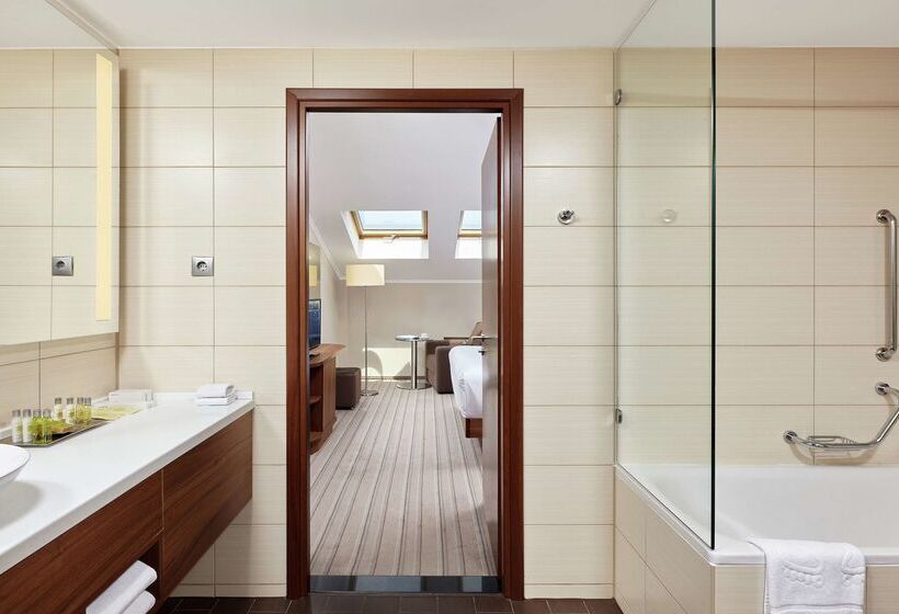 Отель Hilton Garden Inn Kaluga