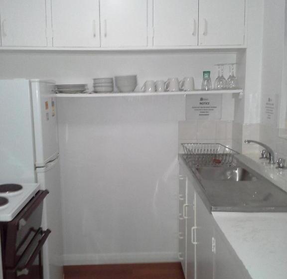 בית מלון כפרי Hobart Apartments