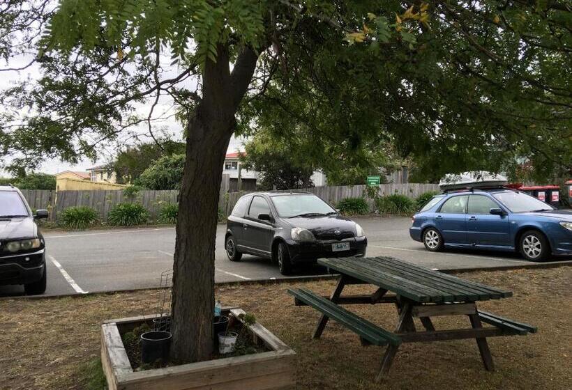 בית מלון כפרי Hobart Apartments