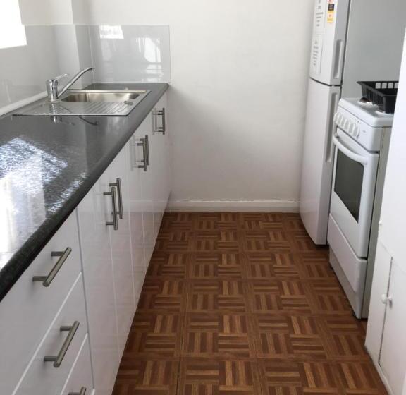 בית מלון כפרי Hobart Apartments