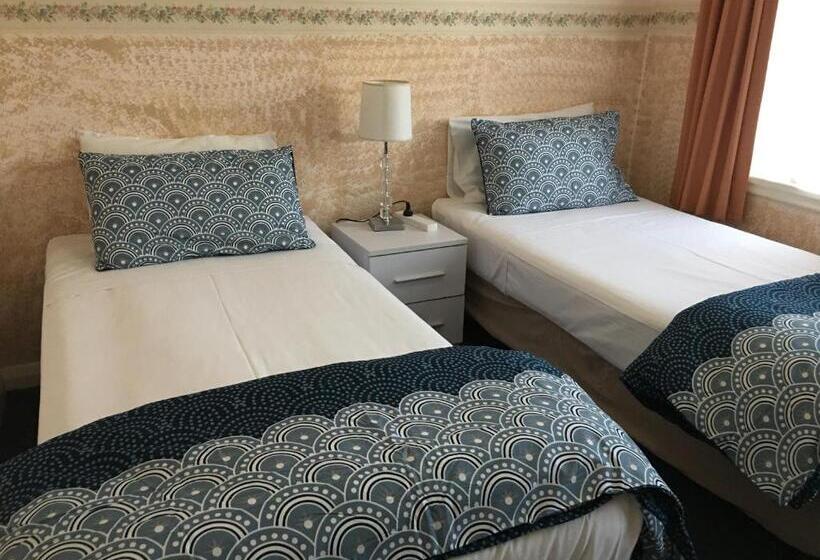 בית מלון כפרי Hobart Apartments