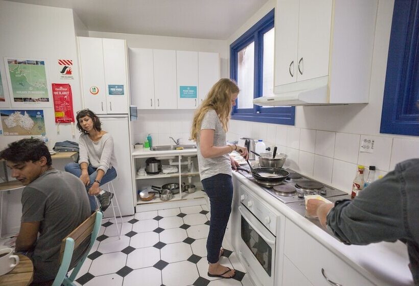 هتل Yha Hobart Central