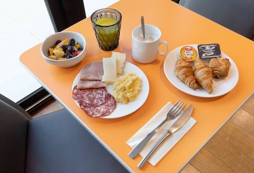 בית מלון כפרי Holiday Inn Express   Marseille Airport, An Ihg