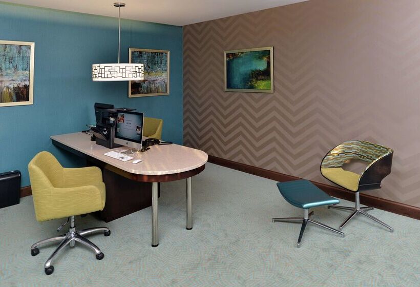 Отель Homewood Suites By Hilton Cincinnati Mason