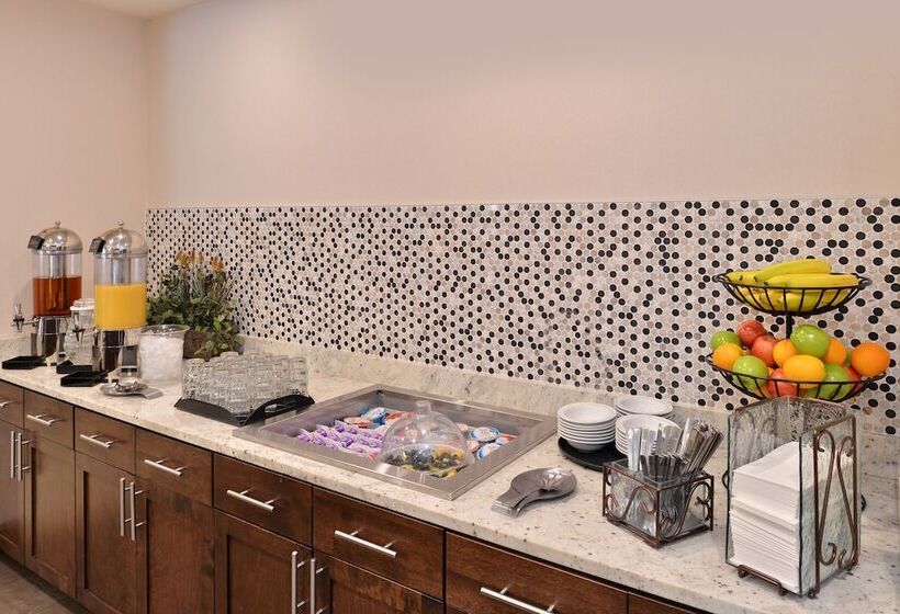 Отель Homewood Suites By Hilton Cincinnati Mason