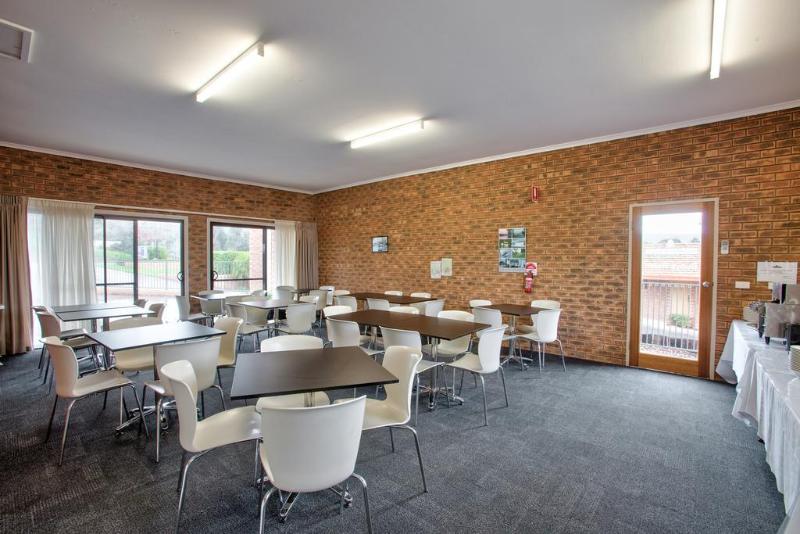 בית מלון כפרי Hume Country Motor Inn