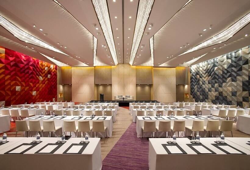 Отель Hyatt Regency Suzhou