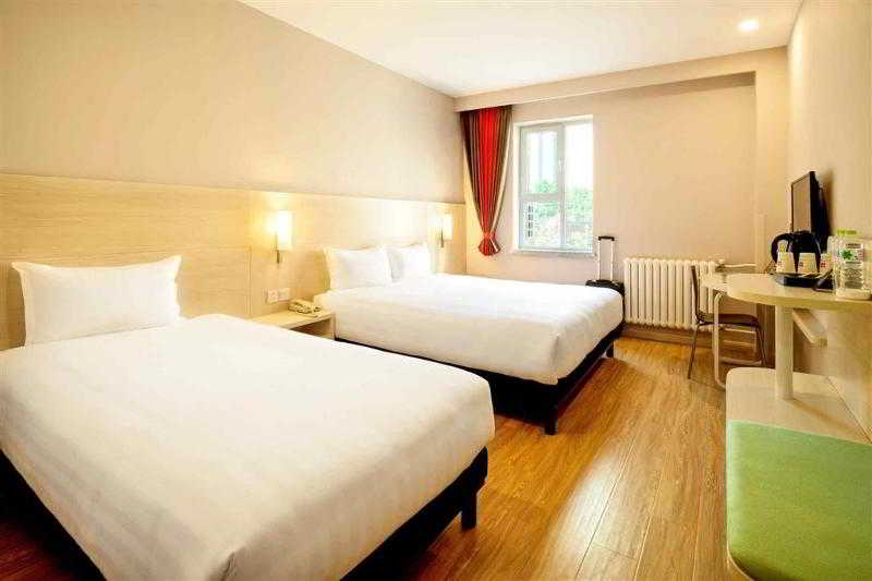 酒店 Ibis Jinan Jingwu Rd