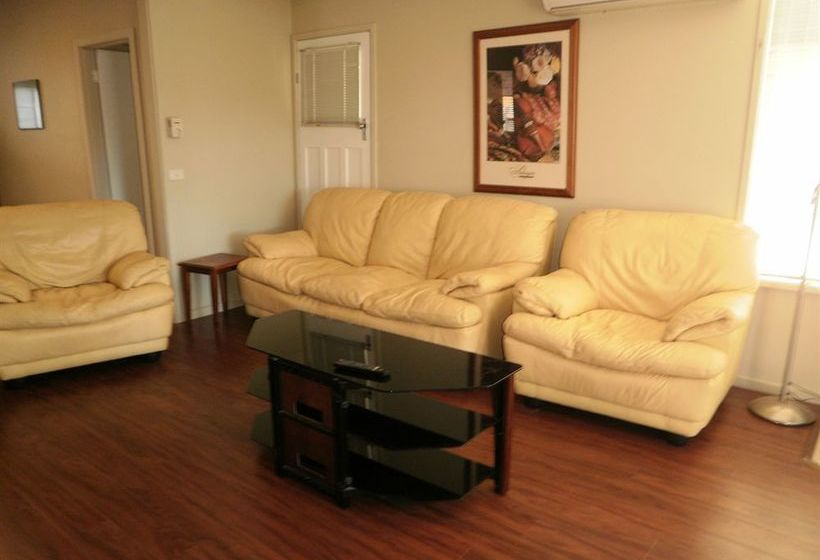 酒店 Kickback Cottages