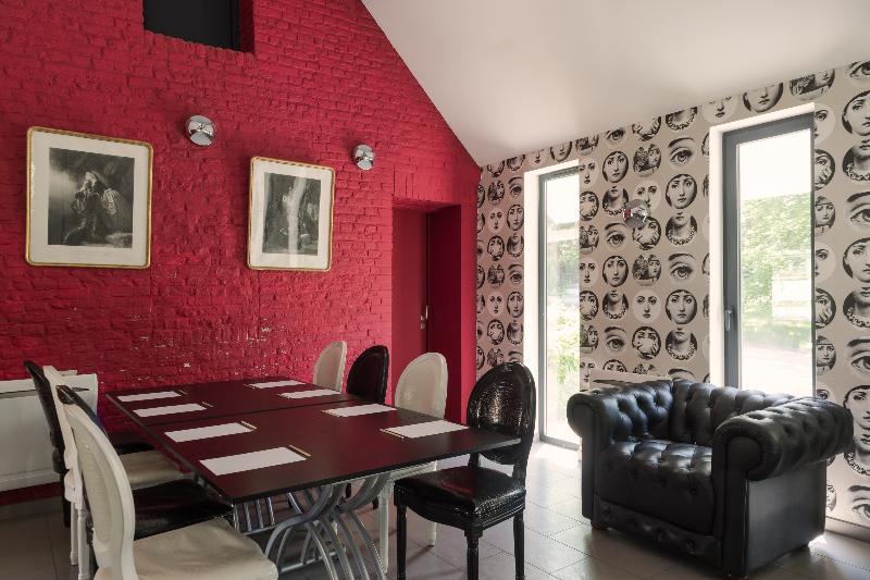 בית מלון כפרי La Ferme Blanche, The Originals Relais