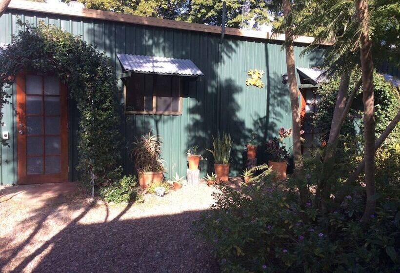 فندق Lagoon Pocket B&b