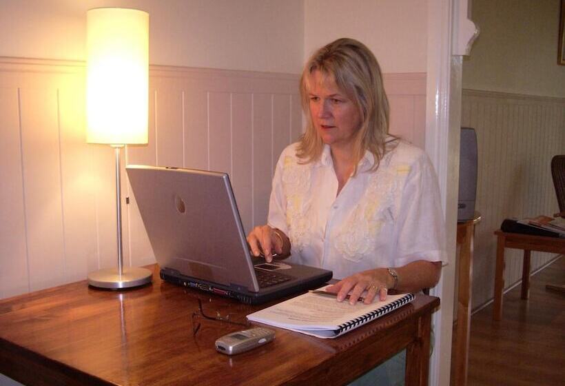 فندق Lagoon Pocket B&b