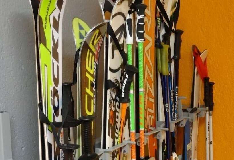 Отель Larice Bianco