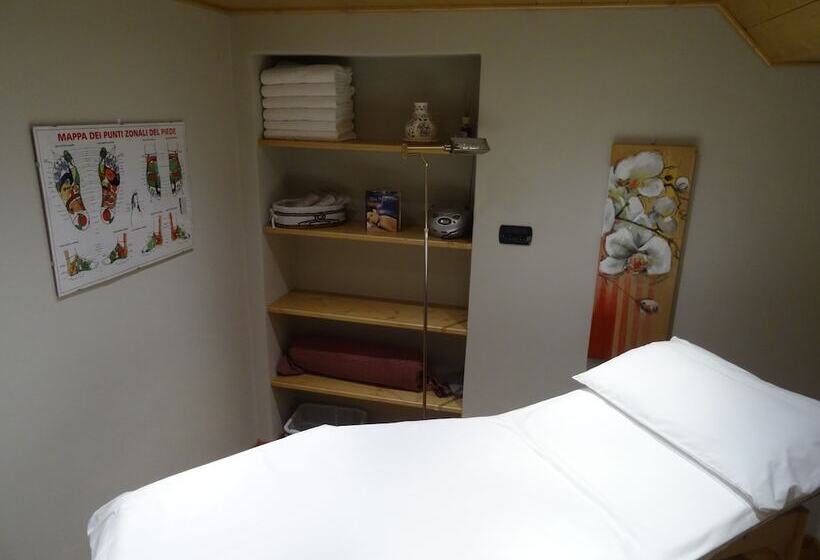 Отель Larice Bianco