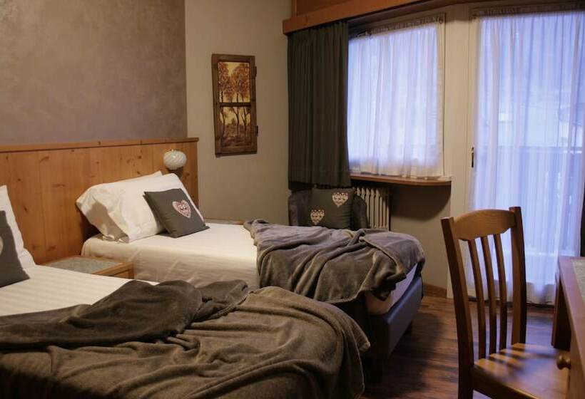 Отель Larice Bianco