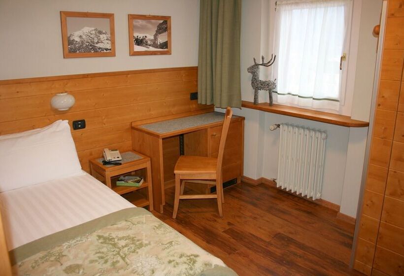 ホテル Larice Bianco