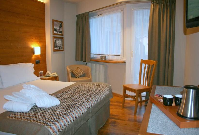 Отель Larice Bianco