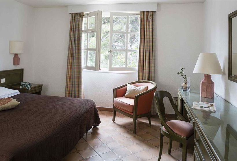 ホテル Le Canoubié