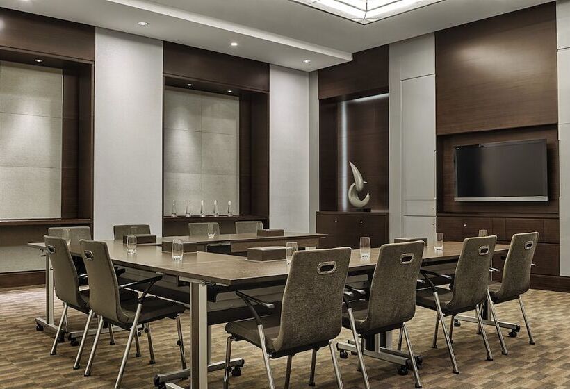 هتل Le Méridien City Centre Bahrain