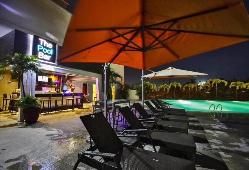 فندق Limketkai Luxe