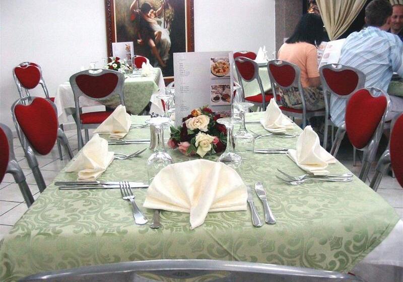 Majliss Hotel Downtown