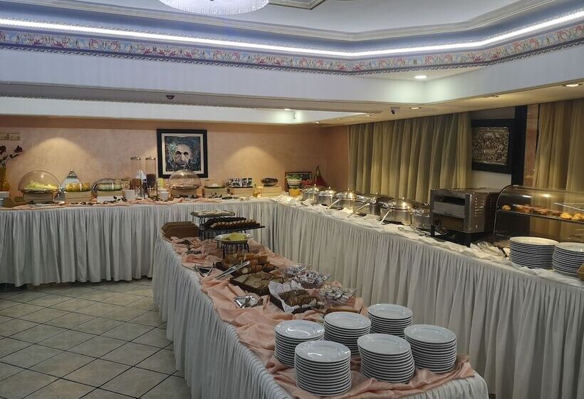 Majliss Hotel Downtown