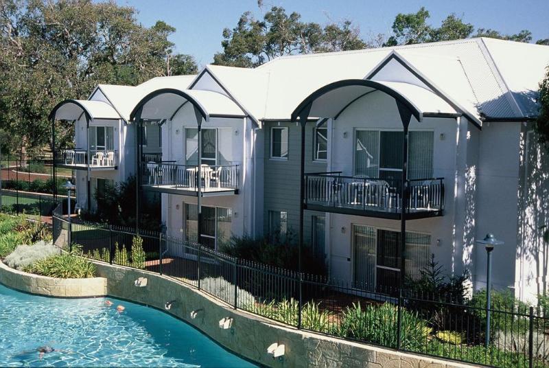 هتل Mandurah Quay Resort