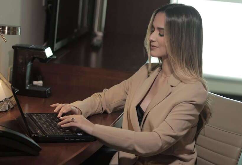 Отель Marinn Place Financial District